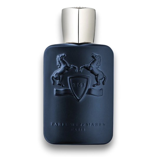 Ένα μπλε μπουκάλι αρώματος του οίκου Parfums de Marly